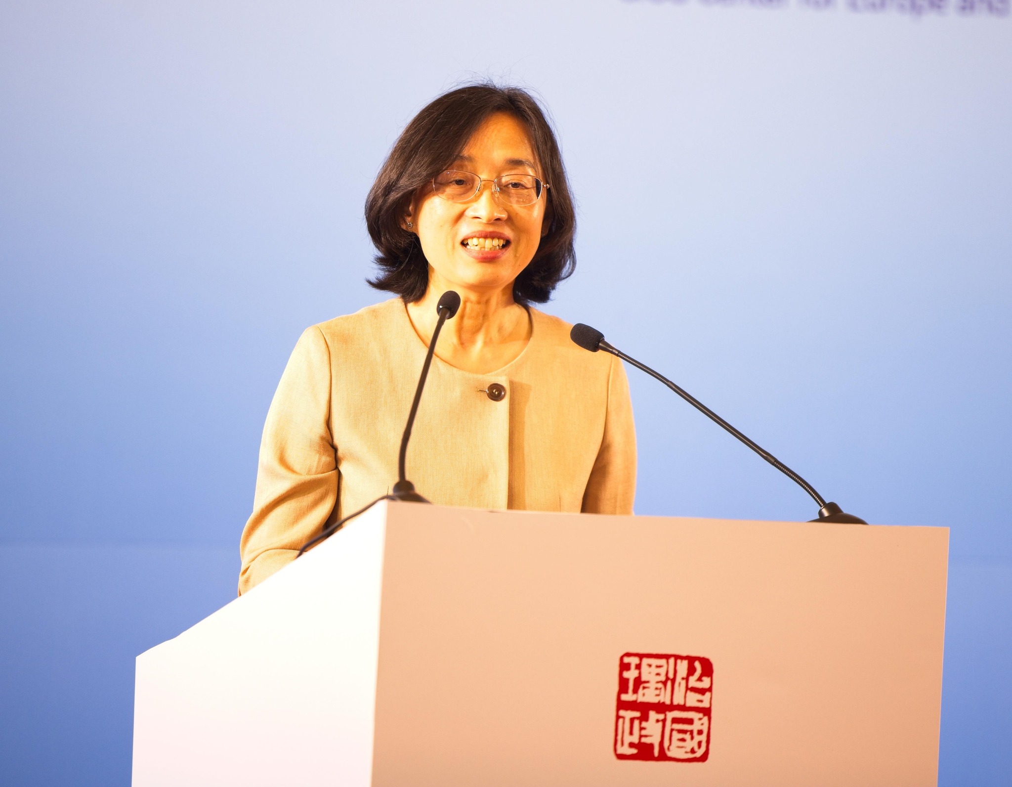 Expanding exchanges between scholars, journalists, and creative industries