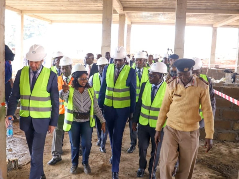 PS Stephen Isaboke and his colleague, PS Medical Service Dr Ouma Oluga toured the Kisii Cancer Centre to check on its progress. 